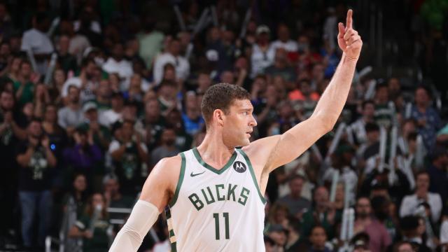 1625283871173092172.jpg skysports-milwaukee-bucks-brook-lopez_5434259.jpg